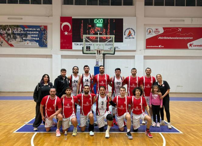 Muratpaşa Belediyespor namağlup Bölgesel Lig’de